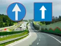 Dwa znaki drogowe: okrągły z białym strzałką w górę i kwadratowy z białą strzałką w górę. Oba wskazują kierunek jazdy na drodze jednokierunkowej.
