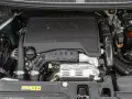 Silnik w Peugeot 3008. Zastanawiasz się, jaki silnik wybrać? Oto widok jednostki napędowej.