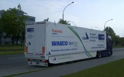 EBS naczepa co to jest i jak zwiększa bezpieczeństwo transportu