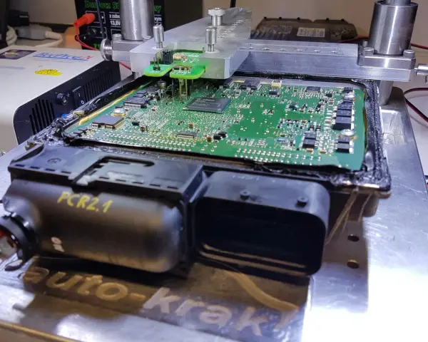Naprawa sterownika PCR2.1 z błędem dtc p0301 volkswagen.