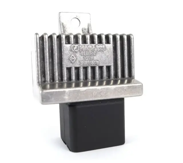 Moduł grzałki świec żarowych Nagares, oznaczony jako BED/7-12, 12V, 7700115078. Może być powiązany z błędem **dtc p0380 renault**.