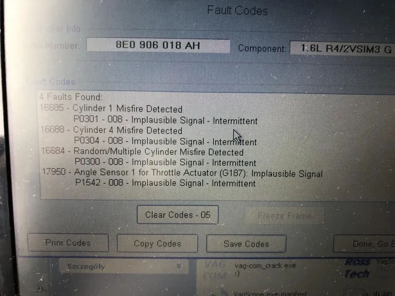 Błąd dtc p0301 audi: wypadanie zapłonu na cylindrze 1, sygnał nieprawidłowy. Wykryto też inne błędy.